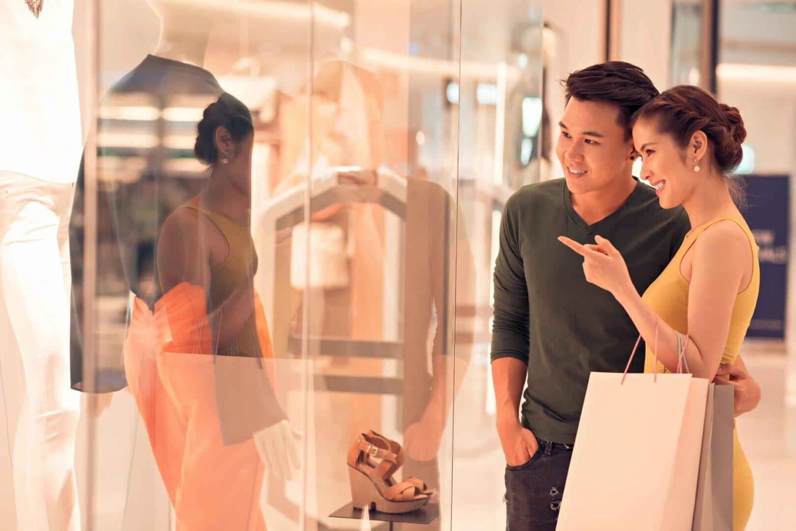 qtq80 fLltDF 1536×1025 1 Shopping Security Guards